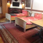 Wacholderweg 10,Hans Hyzak
